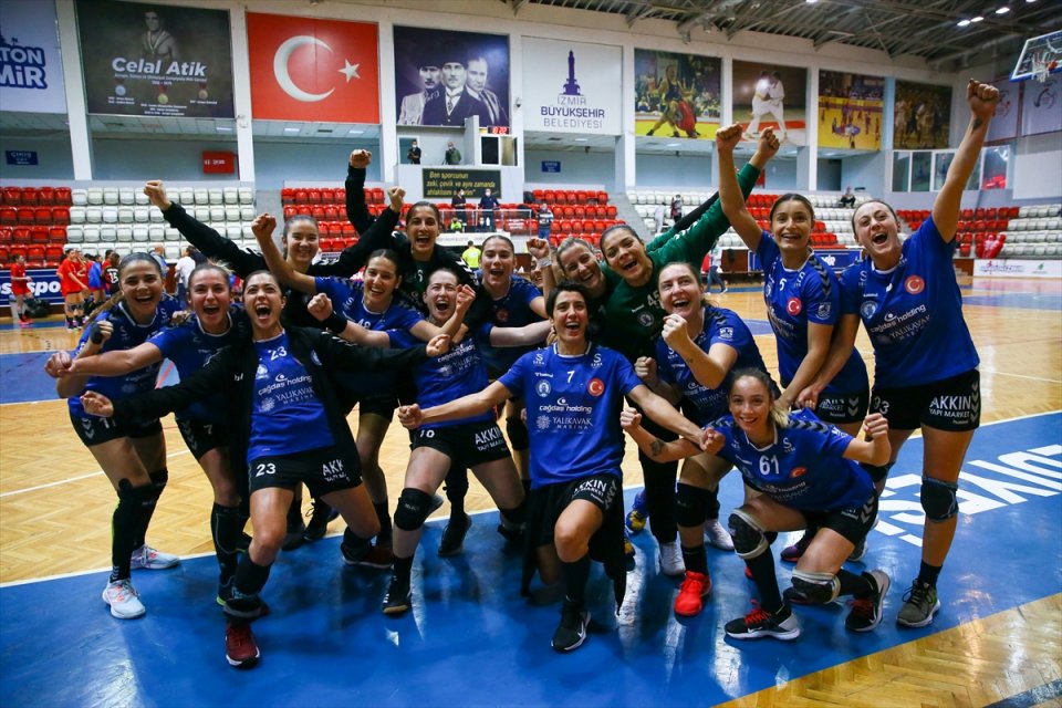 Hentbol EHF Avrupa Kupası'nda Türkiye'yi temsil eden iki ekip Yalıkavakspor