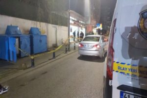 Kocaeli'nin Darıca il&ccedil;esinde alkoll&uuml; olduğu iddia edilen iki grup arasında