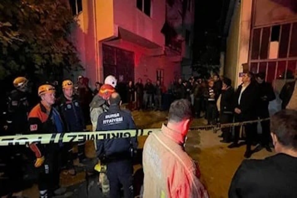 Bursa'nın merkez Yıldırım il&ccedil;esinde ge&ccedil;ici koruma kapsamındaki Suriyeli ailenin kaldığı