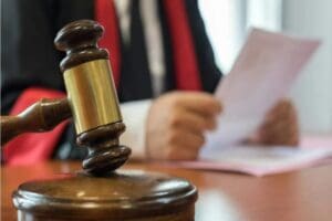 AK Parti&rsquo;nin ge&ccedil;tiğimiz hafta TBMM'ye sunduğu kanun teklifiyle Yargıtay ve