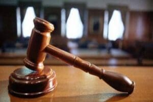 Yargıtay 9. Hukuk Dairesi, vasıflı bir iş&ccedil;inin b&uuml;y&uuml;kşehirlerde asgari &uuml;cretle
