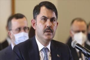 &Ccedil;evre ve Şehircilik Bakanı Murat Kurum, suyun sınırlı miktarda olduğunu