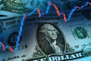 Piyasalarda doların değer kaybedeceğine y&ouml;nelik g&uuml;&ccedil;l&uuml; s&ouml;ylemler devam ederken yatırımcılar