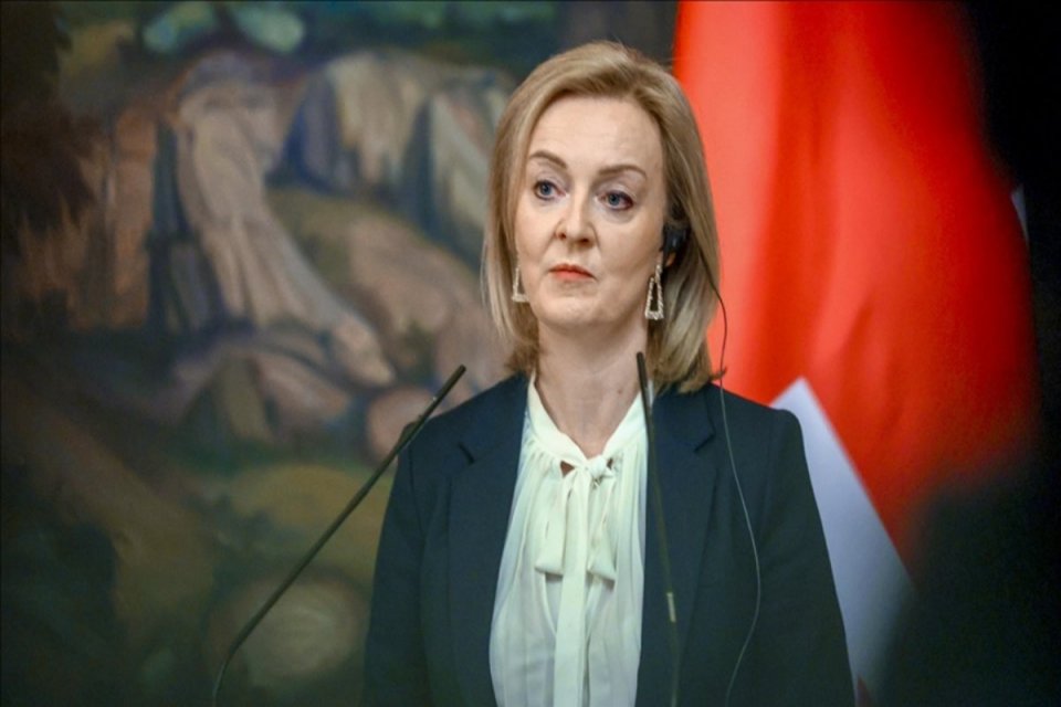 Muhafazakar Parti'nin genel başkanı se&ccedil;ilen Liz Truss, İngiltere'nin yeni başbakanı