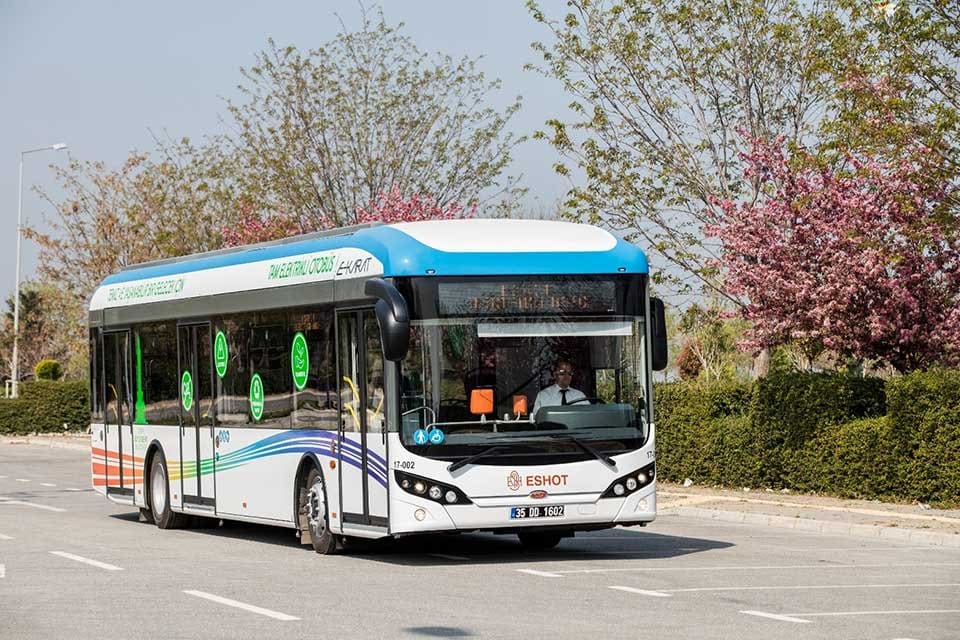 İzmir B&uuml;y&uuml;kşehir Belediyesi ESHOT Genel M&uuml;d&uuml;rl&uuml;ğ&uuml;, &uuml;niversite hatlarındaki&nbsp; ara&ccedil; sayılarını