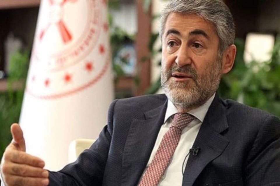 Hazine ve Maliye Bakanı Nureddin Nebati, canlı yayında yeni ekonomi
