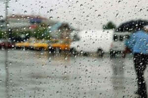 Haftayı zaman zaman sağanak yağış ve su baskınları ile ge&ccedil;iren