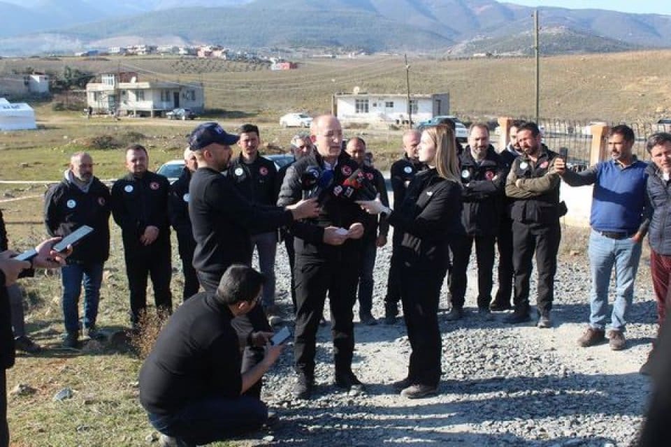 TOKİ Başkanı &Ouml;mer Bulut, depremden etkilenen kentlerde rezerv konut alanlarının
