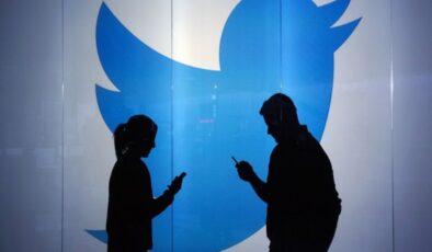 Yeni Şafak yazarı: Twitter'da RT'lemeye 3 yıla kadar hapis cezası öngörülüyor