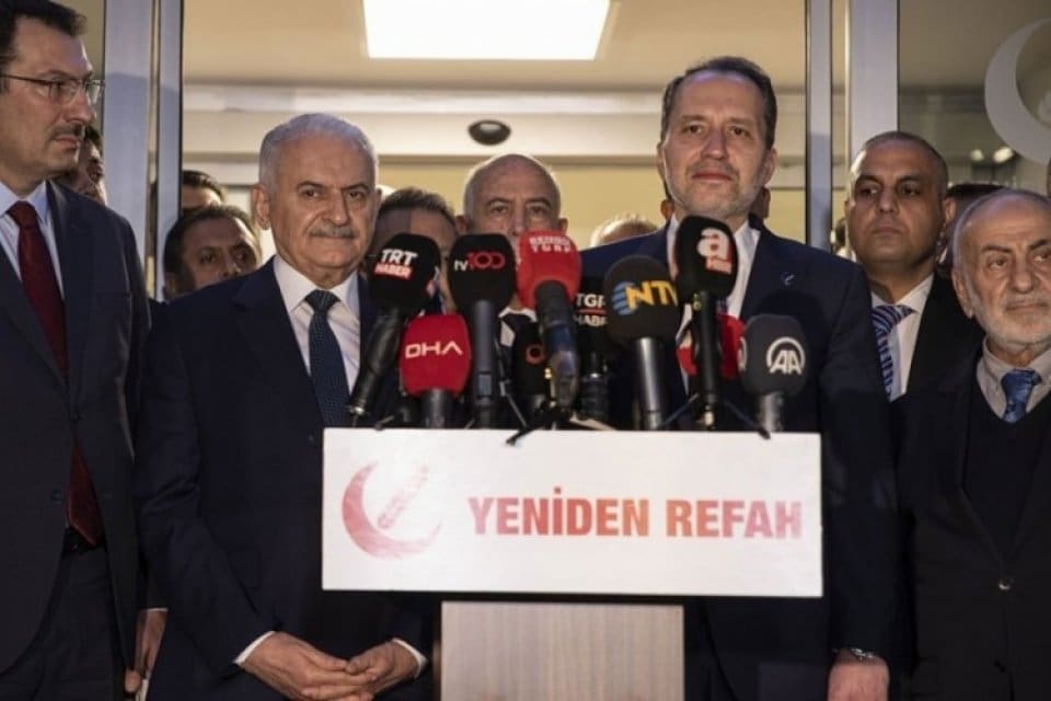 Yeniden Refah Partisi Genel Başkan Yardımcısı Prof. Dr. Doğan Aydal,&nbsp;AK