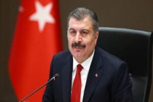 Sağlık Bakanı Fahrettin Koca, bug&uuml;n sosyal medya hesabından 'Salgınla m&uuml;cadelede
