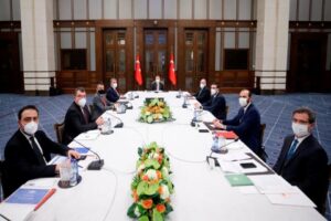 Cumhurbaşkanı Yardımcısı Fuat Oktay başkanlığında ger&ccedil;ekleşen "Yerli Aşı &Ccedil;alışmaları Değerlendirme