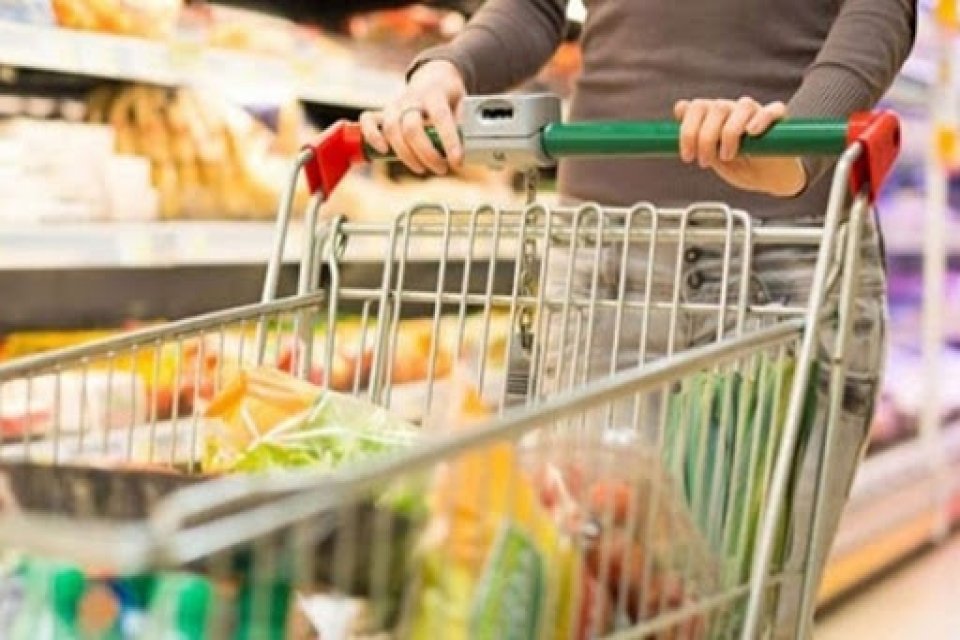 &Ccedil;ift&ccedil;ilerin &uuml;r&uuml;nleri tarlada alıcı bulamazken, yanlış tarım politikaları ile market