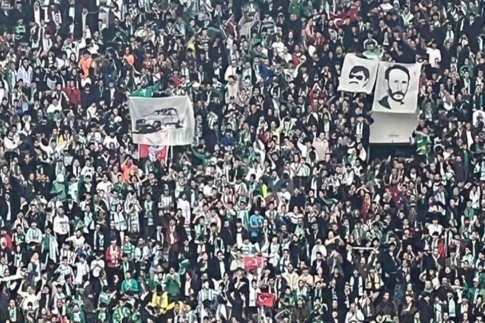 Bursaspor&nbsp;Amedspor ma&ccedil;ı &ouml;ncesi &ccedil;ıkan olaylar sırasnıda trib&uuml;nde bulunan bazı kişilerin