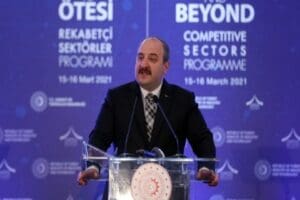 Yerli aşı &ccedil;alışmaları hakkında konuşan Sanayi ve Teknoloji Bakanı Varank,