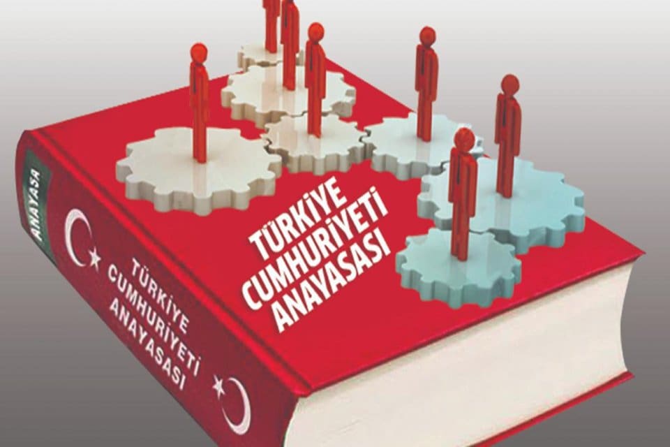 Yeni anayasa taslağının detayları ortaya &ccedil;ıkmaya başladı. Taslakta parlamentodan se&ccedil;ilen