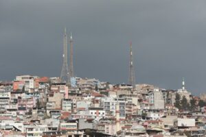 Bayraklı Belediyesi Yapı Kontrol M&uuml;d&uuml;rl&uuml;ğ&uuml;, vatandaşlardan gelen talepler doğrultusunda Cengizhan