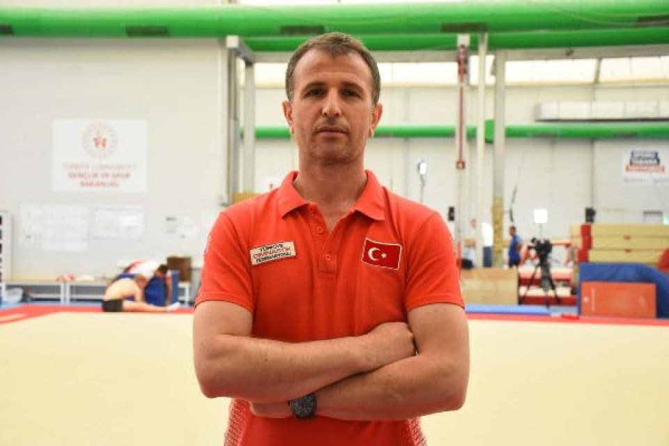 Artistik&nbsp;Cimnastik Erkek Milli Takım Antren&ouml;r&uuml; Yılmaz G&ouml;ktekin, 5 sporcu ile