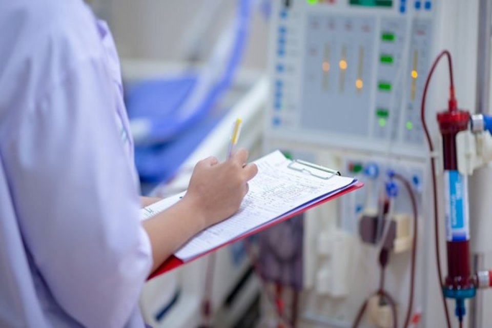 T&uuml;rkiye'de g&uuml;nl&uuml;k corona vir&uuml;s sayısının 40 bini ge&ccedil;mesiyle birlikte yoğun