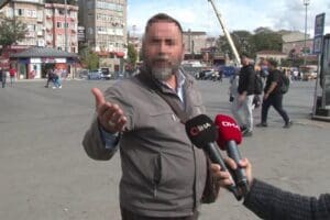 İstanbul Fatih&rsquo;te sivil trafik polislerinin ger&ccedil;ekleştirdiği denetimde Esenyurt&rsquo;a gidecek olan