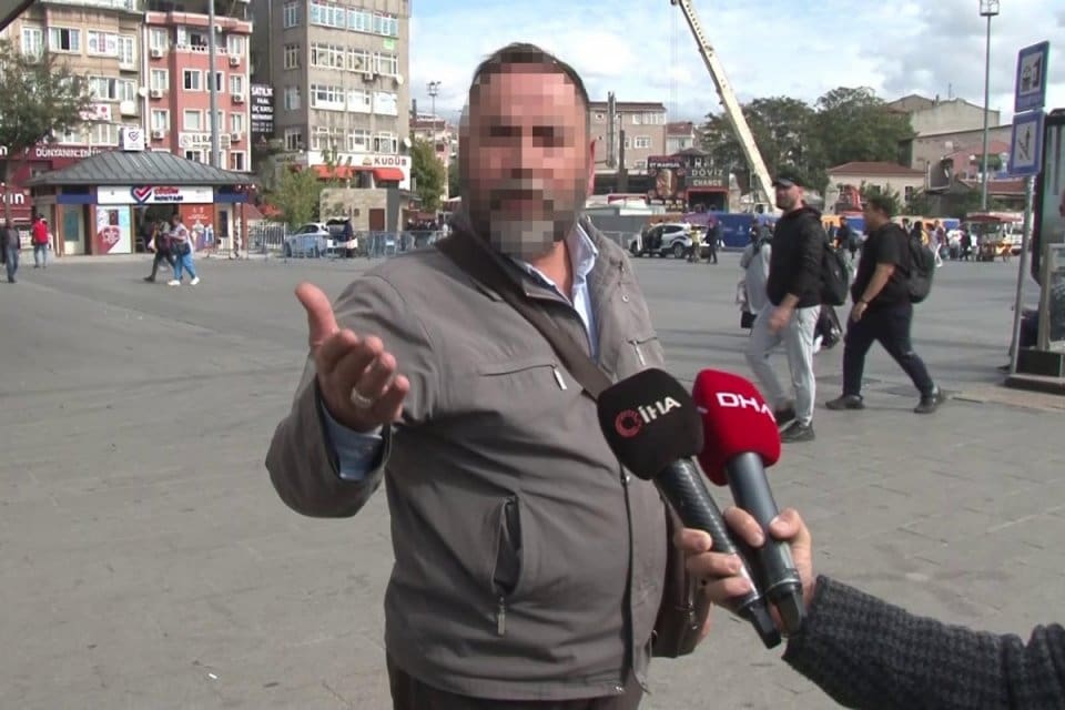 İstanbul Fatih&rsquo;te sivil trafik polislerinin ger&ccedil;ekleştirdiği denetimde Esenyurt&rsquo;a gidecek olan