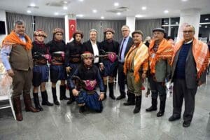 Ege B&ouml;lgesi Y&ouml;r&uuml;k T&uuml;rkmenleri Bornova&rsquo;da buluştu. 4 federasyon ve 28