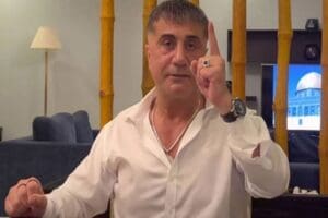 Youtube, organize su&ccedil; &ouml;rg&uuml;t&uuml; lideri Sedat Peker&rsquo;e yayımladığı 6&rsquo;ncı video
