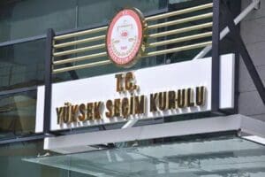 Y&uuml;ksek Se&ccedil;im Kurulu (YSK) se&ccedil;im g&uuml;n&uuml; yasaklarını a&ccedil;ıkladı. D&uuml;nk&uuml; Resmi