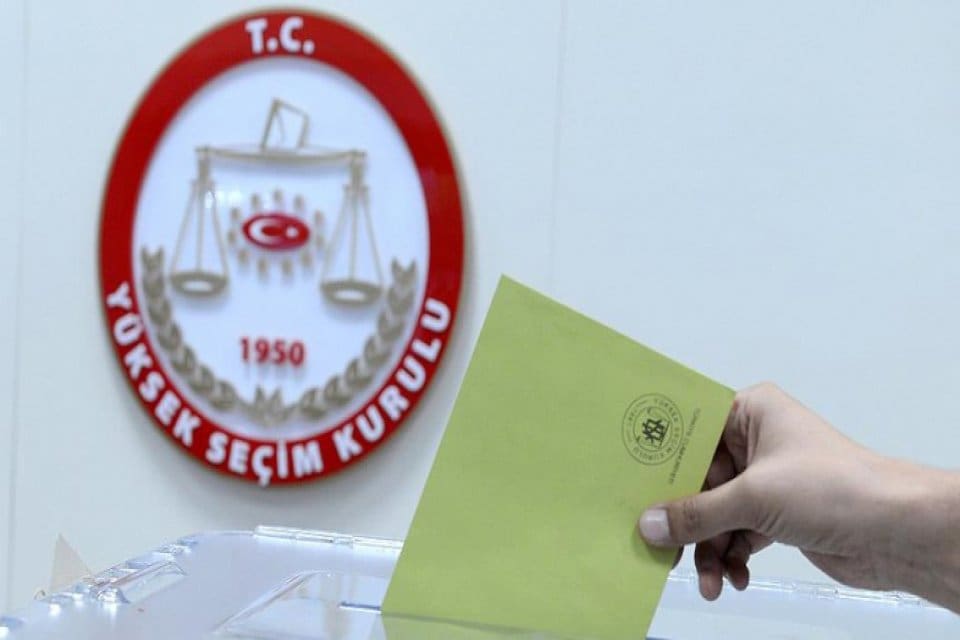 Y&uuml;ksek Se&ccedil;im Kurulu Cumhurbaşkanlığı ve milletvekili se&ccedil;imlerinde kullanılacak oy pusulaları