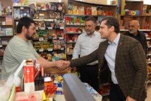 Cumhuriyet Halk Partisi İzmir İl Başkanlığı saha çalışmalarında gösterdiği performansla