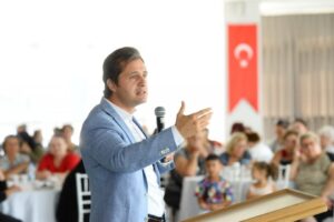   Cumhuriyet Halk Partisi İzmir İl Başkanlığının uzun süredir sürdürdüğü