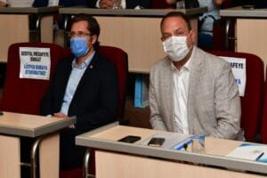 CHP İzmir İl Başkanı Deniz Y&uuml;cel ve &Ccedil;iğli Belediye Başkanı