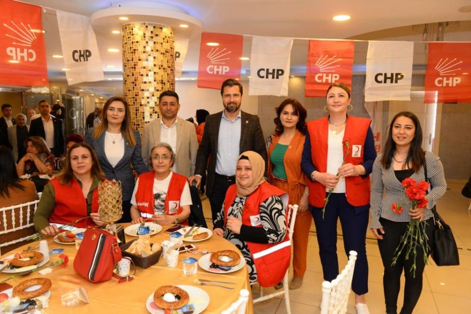Cumhuriyet Halk Partisi İzmir İl Başkanı Deniz Y&uuml;cel ve T&uuml;rkiye