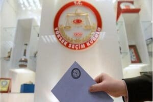 Y&uuml;ksek Se&ccedil;im Kurulu'nda g&ouml;rev s&uuml;resi dolacak 5 &uuml;yenin yerine yeni