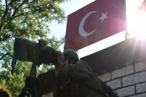 Milli Savunma Bakanlığı, T&uuml;rkiye&rsquo;den Yunanistan&rsquo;a yasa dışı yollarla ge&ccedil;meye &ccedil;alışan