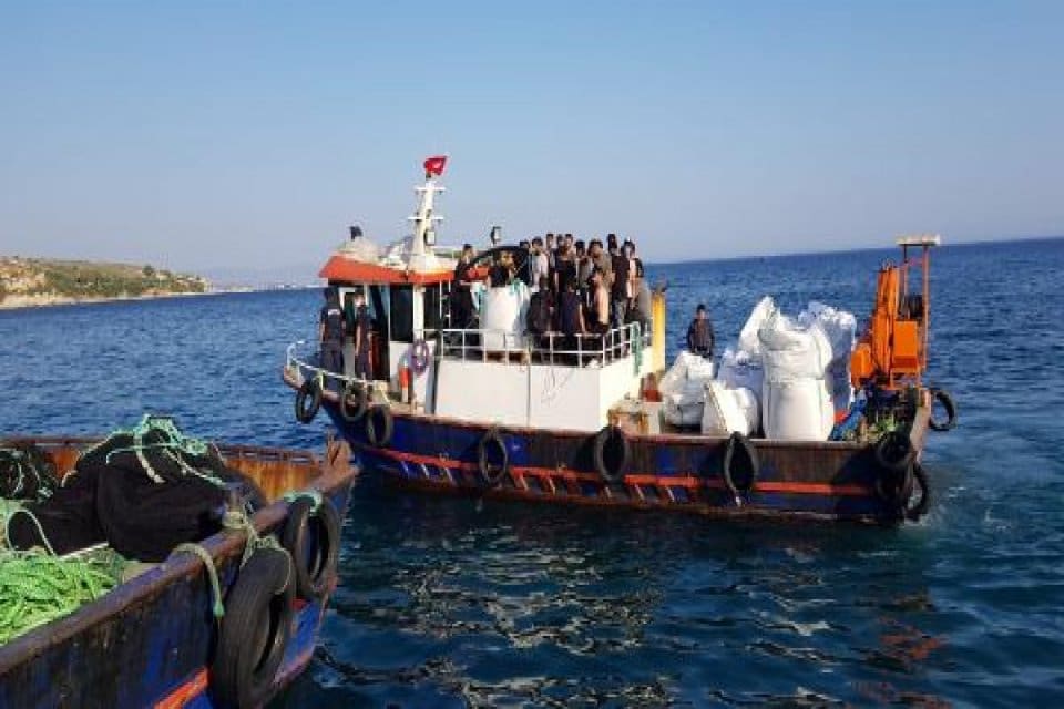 &nbsp;İzmir'in Urla il&ccedil;esinde, yasa dışı yollarla Yunanistan adalarına ge&ccedil;me hazırlığında