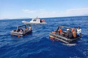 EGE ve Akdeniz'den 2021 yılı i&ccedil;inde &ccedil;eşitli deniz ara&ccedil;larıyla umut