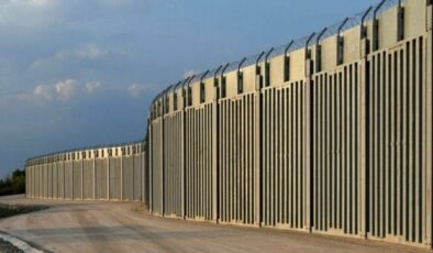 Yunanistan’dan Türkiye sınırına 40 km’lik çelik duvar