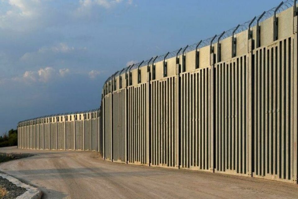 Afganistan'dan gelecek olası bir göç dalgasına karşı önlemlerini sıkılaştıran Yunanistan,