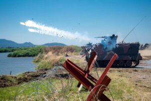 Yunanistan Silahlı Kuvvetleri, iki hafta i&ccedil;erisinde T&uuml;rkiye ile sınırı teşkil