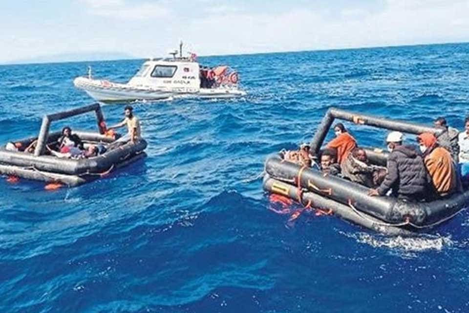 Ege ve Akdeniz&rsquo;den 2021 yılı i&ccedil;inde &ccedil;eşitli deniz ara&ccedil;larıyla umut