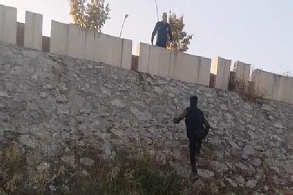 Manisa'nın Şehzadeler il&ccedil;esinde y&uuml;r&uuml;me engelli gibi davranıp, dilenen Recep &Ccedil;akır