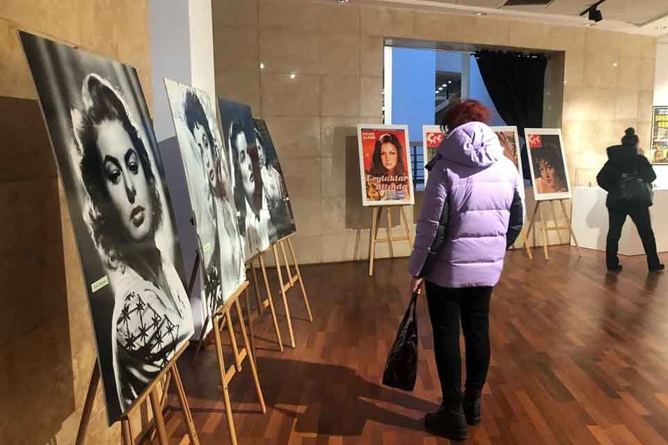 İzmir B&uuml;y&uuml;kşehir Belediyesi&rsquo;nin ev sahipliğinde İzmirli koleksiyoner Şerif Antepli&rsquo;nin &ldquo;Y&uuml;zyirmiyedi