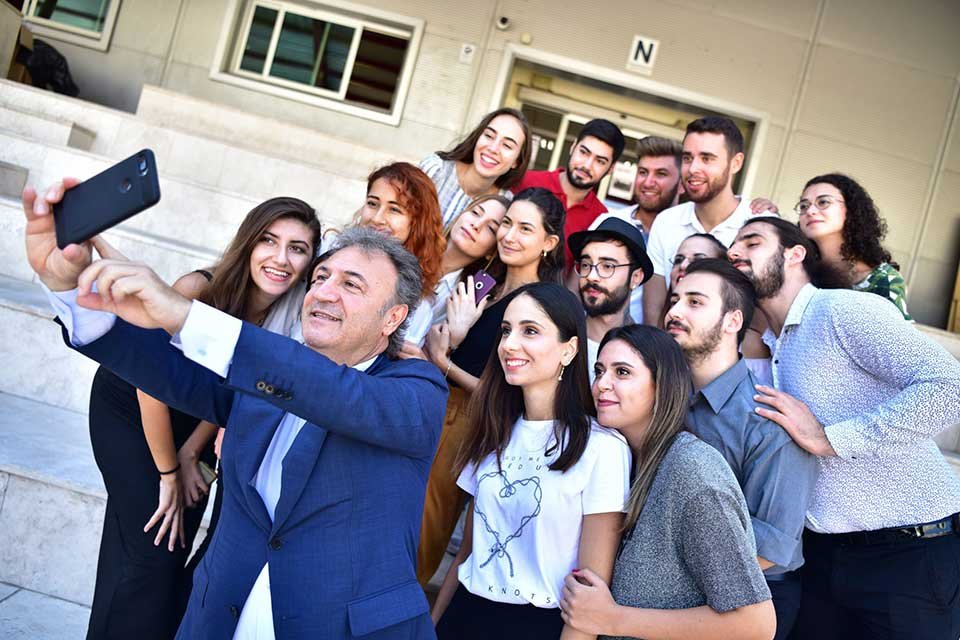 Bornova Belediyesi ve Belediye Başkanı Dr. Mustafa İduğ’un sosyal medya