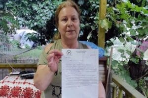 D&uuml;zce'de evinin &ouml;n&uuml;nde beslediği horozun &ouml;tmesinden rahatsız olan komşuları şikayet&ccedil;i