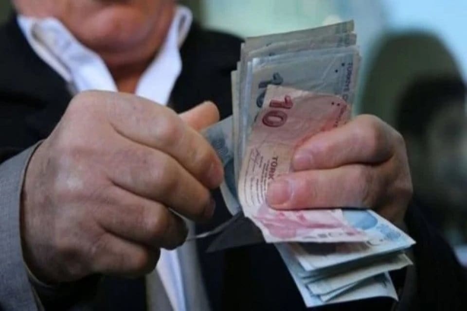&Ccedil;alışma ve Sosyal G&uuml;venlik Bakanlığı, yeni emekli maaşlarının &ouml;demeleriyle ilgili,