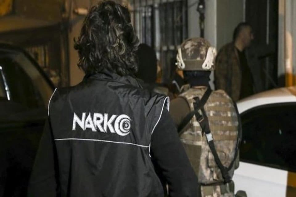 Ankara Emniyet M&uuml;d&uuml;rl&uuml;ğ&uuml;, son bir haftada narkotik birimlerince d&uuml;zenlenen operasyonlarda