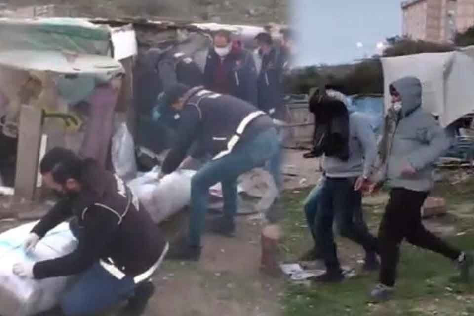 İZMİR'in Karabağlar il&ccedil;esinde yapılan &lsquo;torbacı&rsquo; operasyonunda, 220 kilo esrar, 1