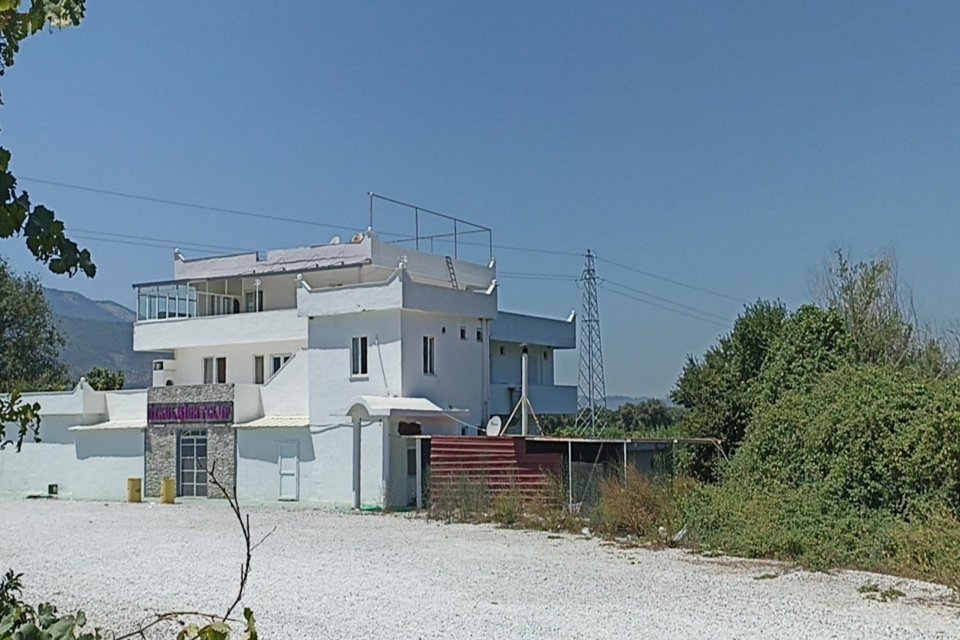 MUĞLA'nın Milas il&ccedil;esinde &ccedil;alıştığı eğlence mekanının sahiplerince &ouml;ld&uuml;ren Zehra Bayır'ın