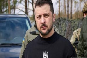 Ukrayna Devlet Başkanı Zelenskiy, Rusya'nın s&uuml;rd&uuml;rd&uuml;ğ&uuml; savaşa rağmen, &uuml;lkesinin NATO'ya